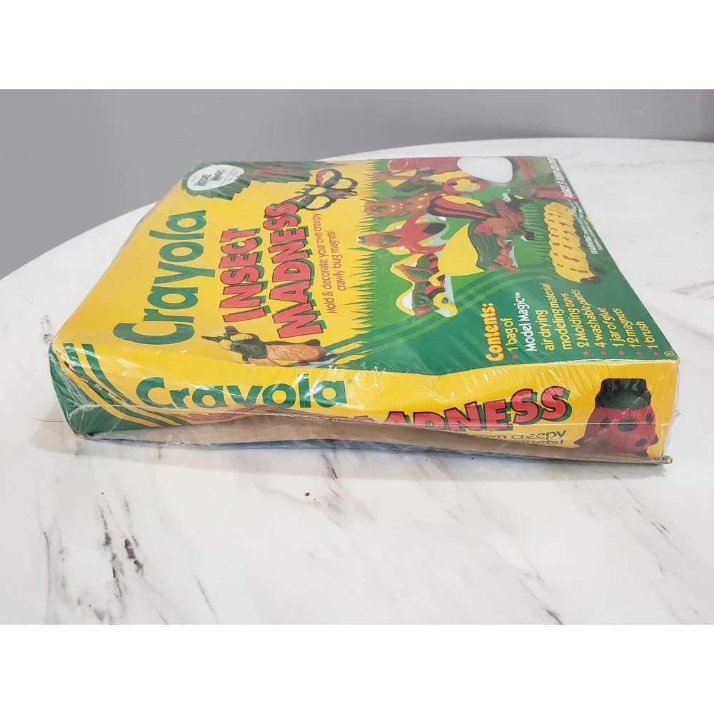 Crayola Insect Madness 1993 Bug‎ Magnet Kit featuring Model Magic Molding